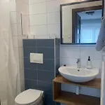 Panzio לינה וארוחת בוקר *