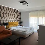 Bed and breakfast Panzió Balatonlelle
