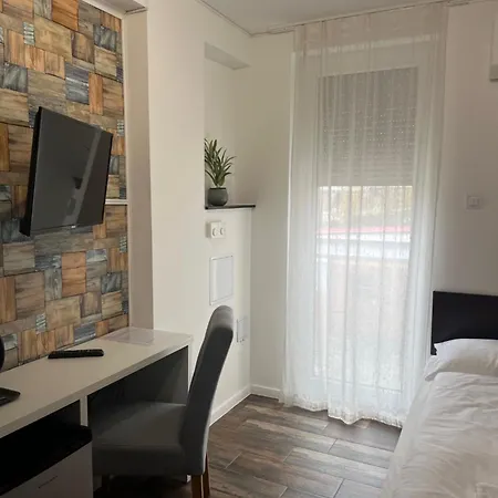 Panzió Bed and breakfast Balatonlelle